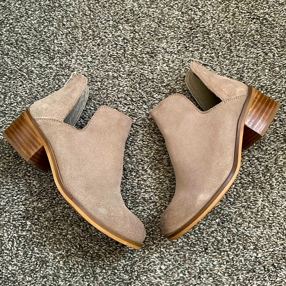 steve madden ankle booties light beige lancaster